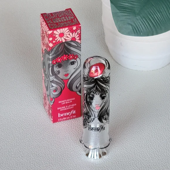 Benefit Fuchsia Lip Balm with Silver Artistic Tube - Picture 4 of 8